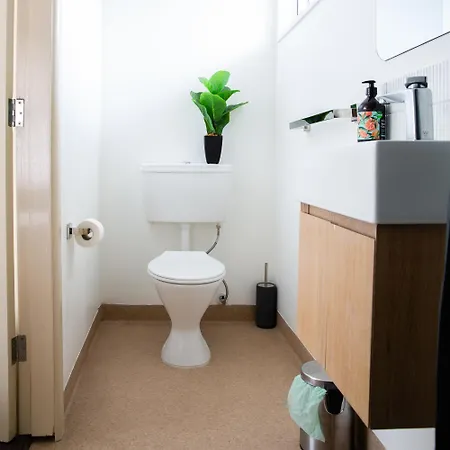 Chic Private Studio 5 Mins From Airport And Shops Christchurch Exterior photo