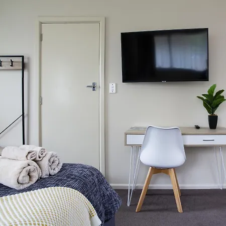 Chic Private Studio 5 Mins From Airport And Shops Christchurch Exterior photo
